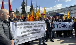 Türk İş 3. Bölge Temsilciliği, silahlı saldırının yaşandığı fabrika önünde basın açıklaması yaptı