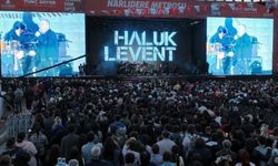 İzmir'de Haluk Levent coşkusu