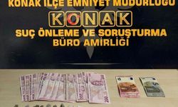 İzmir'de uyuşturucu operasyonunda 2 kişi tutuklandı