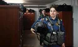 Sahil Güvenliğin kadın pilotları "iki mavi" arasında her an göreve hazır