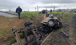 Afyonkarahisar'da hemzemin geçitte yolcu treninin çarptığı kamyonetin sürücüsü ağır yaralandı
