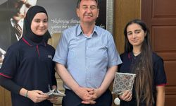 Arif Çeler Kız Anadolu İmam Hatip Lisesi öğrencilerinin başarısı gururlandırdı