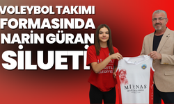 Voleybol Takımı Formasında Narin Güran Silueti