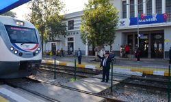 Manisa’ya hızlı tren geliyor Bakan son durumu açıkladı