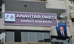 Anahtar Parti Genel Başkan Yardımcıları Manisa İl Başkanlığını Ziyaret Etti