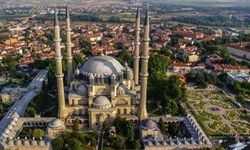 Mimar Sinan’ın Ustalık Eseri Selimiye Camii’ndeki Ters Lalenin Gizemli Sırrı