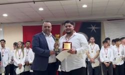 Manisalı Kuaförler Kütahya’dan İki kupa ile döndü