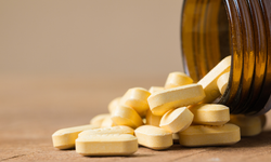 Uzmandan Uyarı: Bilinçsiz Vitamin Kullanımı Böbrek ve Karaciğere Zarar Verebilir