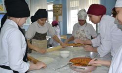 Özel öğrencilerden lezzetli başarı: Mutfakta hayata hazırlanıyorlar