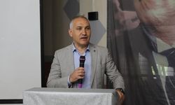 Ahmetli’de üzüm üreticilerine kalıntı uyarısı: Temiz üretim vurgusu