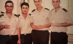 Ferdi Zeyrek'in askerlik fotoğrafı yürek burktu