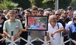 Ferdi Zeyrek’e veda: Manisa gözyaşları içinde