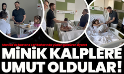 Minik kalplere umut oldular! Manisa'da hastane koridorlarında yüzleri güldüren ziyaret