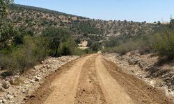 Demirci’de doğal gaz ve kırsal yol çalışmaları sürüyor