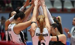 Vestel Manisa BBSK Kadın Voleybol Takımı İzmir’de fırtına gibi esti