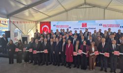 Salihli Belediyesi’ne yeni çöp toplama kamyonu