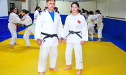 Kavgayı ayıran judo antrenörleri tarafından keşfedildi, milli sporcu başarılara doymuyor
