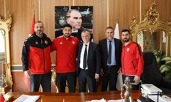 Avrupa Şampiyonu Mert Şişmanlar Yunusemre Belediyespor'da