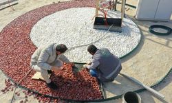 Saruhanlı 'da kavşaklar peyzaj çalışmalarıyla güzelleşiyor