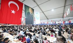 Manisa’da İftar Bereketi Binlerce Vatandaş Aynı Sofrada Buluştu