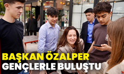 Başkan Özalper Gençlerle Buluştu