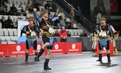 Halk Oyunları Yarışmasına Manisa Büyükşehir Belediyespor Damga Vurdu