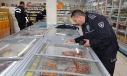 Şehzadeler'de kırsal mahalle marketlerine denetim