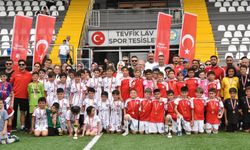 Minik Futbolcular 19 Mayıs Ruhunu Sahaya Taşıdı