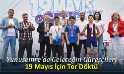 Yunusemre'de Geleceğin Güreşçileri 19 Mayıs İçin Ter Döktü