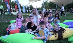 Atık Malzemeler Minik Ellerde Sanata Dönüştü