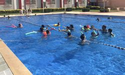 Merkez Efendi Mahallesi Çocukları Yüzmeyle Buluştu