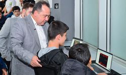 Akademi Manisa Meyvelerini Veriyor: 126 Çocuk ve Genç Dijital Eğitim Aldı