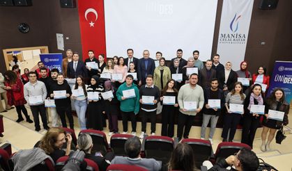Ünides sertifika programı Manisa’da gençlerin projelerini taçlandırdı