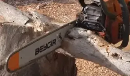 Manisa’da kışa sıcak destek: Belediyeden vatandaşa odun yağıyor!