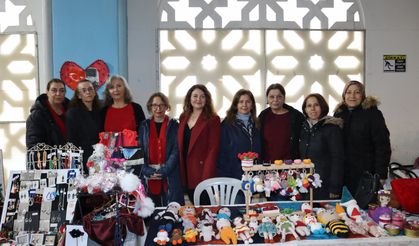 Yunusemre’de 14 Şubat Temalı Pazar Kuruldu