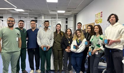 Yunusemre’den Nöbetçi Doktorlara Tıp Bayramı Sürprizi