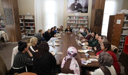 Şehzadeler’de Kütüphane Haftası “Kitap & Kahve & Kurabiye” Buluşmasıyla Başladı