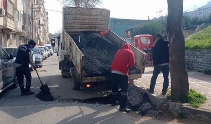 Şehzadeler’de Bozulan Yollara Asfalt Yama