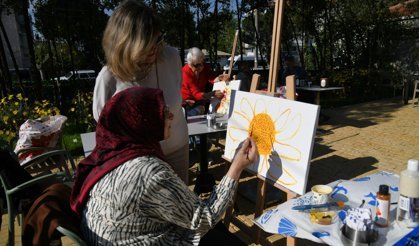 Emekli Kafe’de Anlamlı Sergi