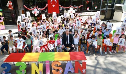 Başkan Şimşek’ten Miniklere 23 Nisan Ziyareti