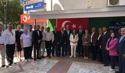 Şenol Sunat Kahveci Esnafıyla Buluştu: “Esnafımız Ayakta Kalma Mücadelesi Veriyor”