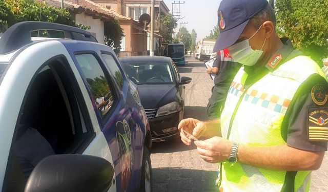 Manisa’da jandarmadan dronlu maske denetimi