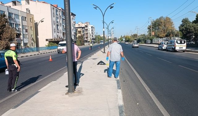 Otomobilin çarptığı 14 yaşındaki kız hayatını kaybetti