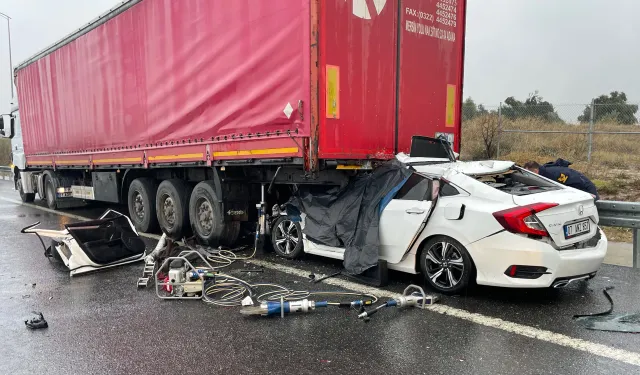 Manisa'da Trafik Kazası: 2 ölü 2 yaralı