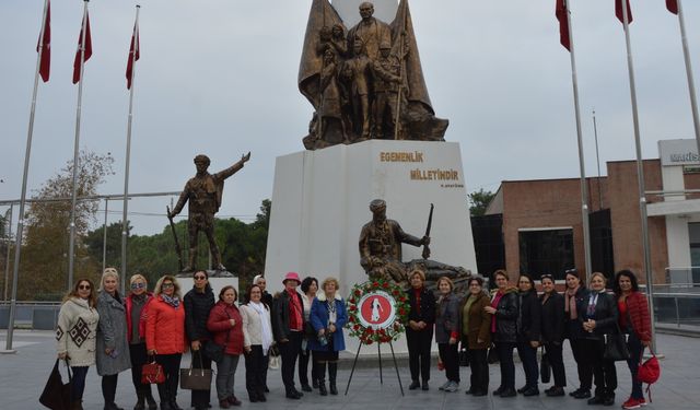 Türk Kadınlar Birliği Derneği Manisa Şubesi "5 Aralık Kadına Seçme ve Seçilme Hakkının" verilişini kutladı.