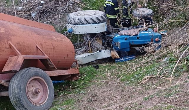 Manisa'da devrilen traktörün sürücüsü öldü