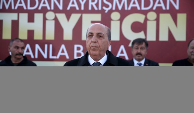 AK Parti'li Kaya ile Muğla Büyükşehir Belediye Başkan adayı Ayaydın, Fethiye'de vatandaşlarla buluştu