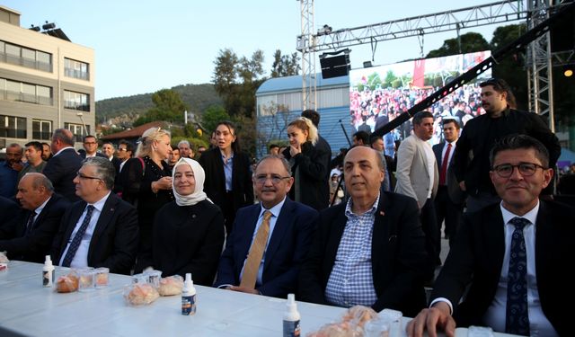 Bakan Özhaseki, Fethiye Körfezi'nde temizlik gemisi karşılama ve iftar programında konuştu: