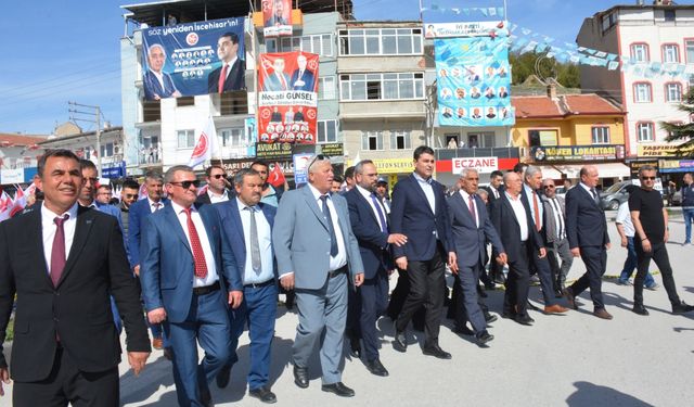 Demokrat Parti Genel Başkanı Uysal, Afyonkarahisar'da mitinge katıldı