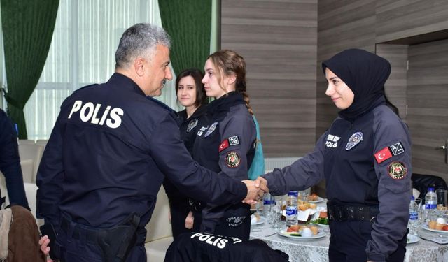 Manisa İl Emniyet Müdürü Aktaş, kadın polislerin gününü kutladı